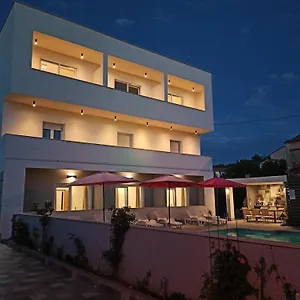 Apartmant & Rosa Medulin 4*, Pomer Croatia