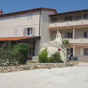 Ribica 3*, Rab Town Croatia